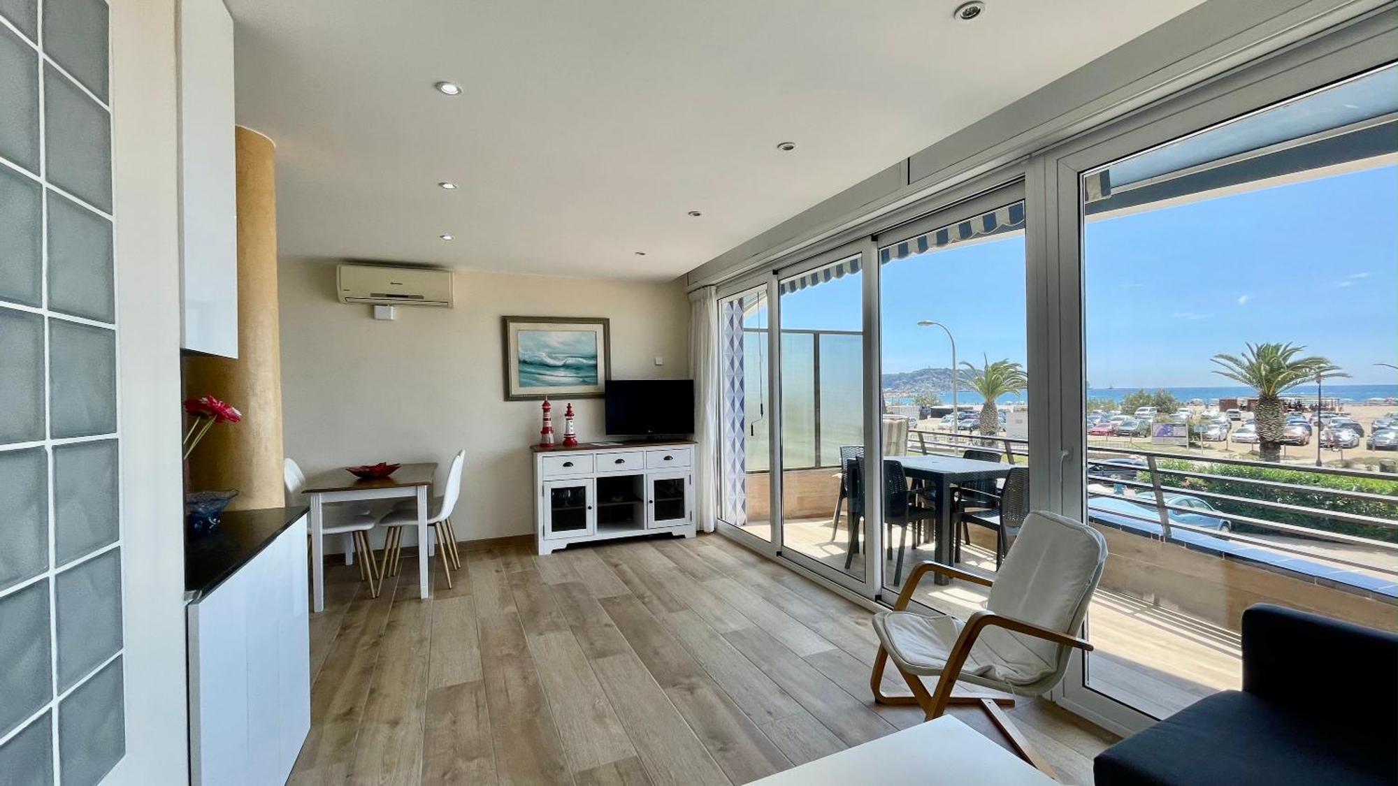 Catalonia 1-9 Apartment Лестартит Екстериор снимка